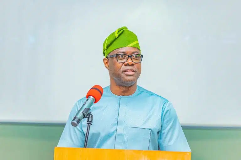 Makinde1-1-768x512.jpg