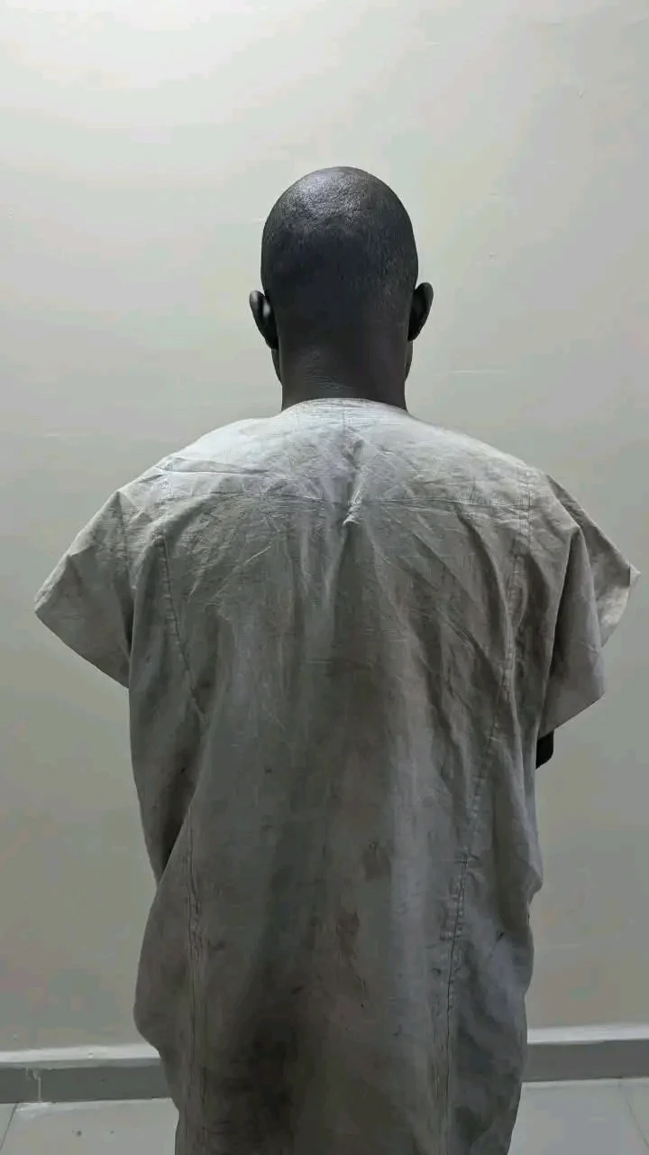 58099